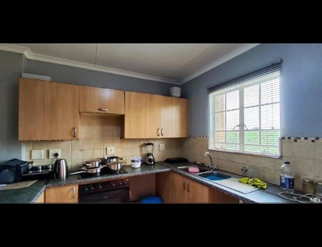 2 BEDROOM APARTMENT FOR SALE IN CASTLEVIEW